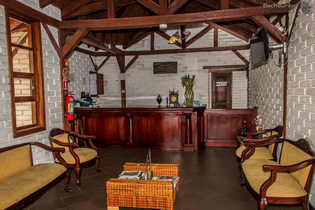 Hosteria El Imperio Real Salcedo Extérieur photo