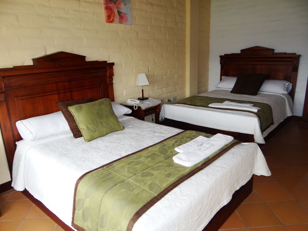 Hosteria El Imperio Real Salcedo Extérieur photo