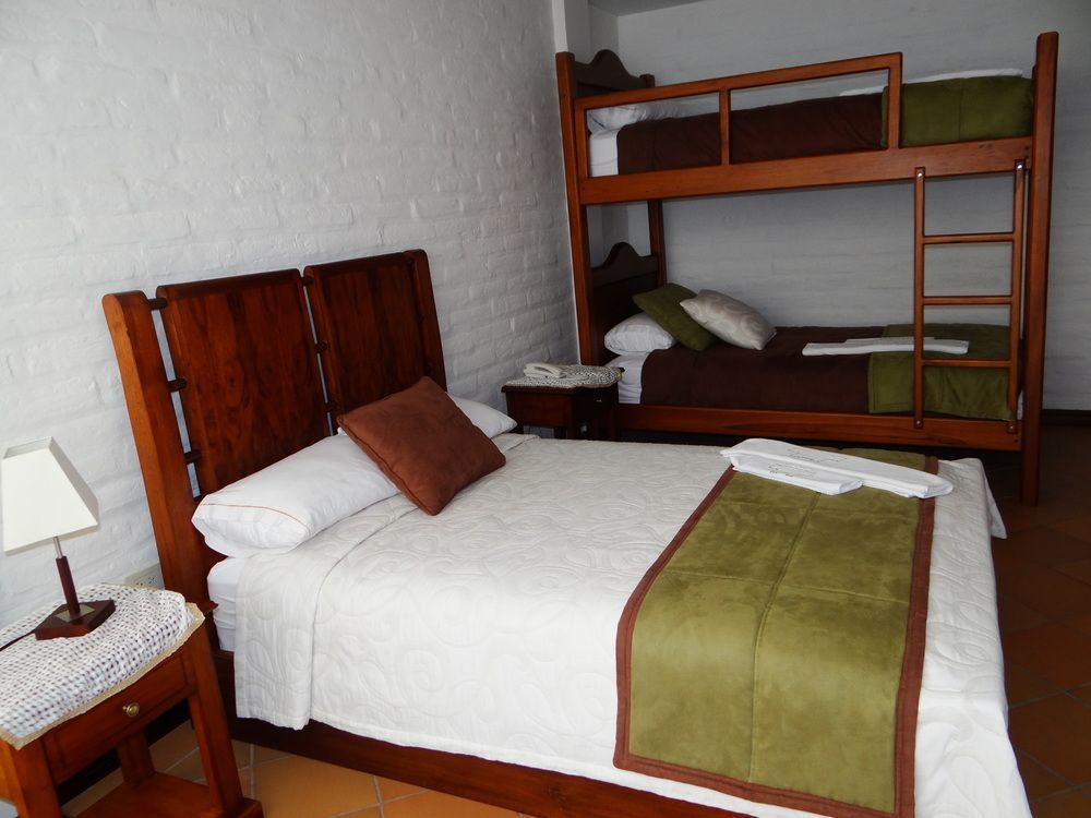 Hosteria El Imperio Real Salcedo Extérieur photo